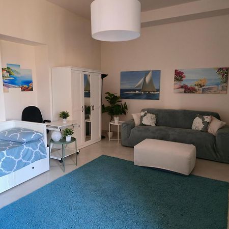 Delightful Relaxing Home With Heated Pool Near Catania, Taormina, The Sea And Mount Etna 加里 外观 照片