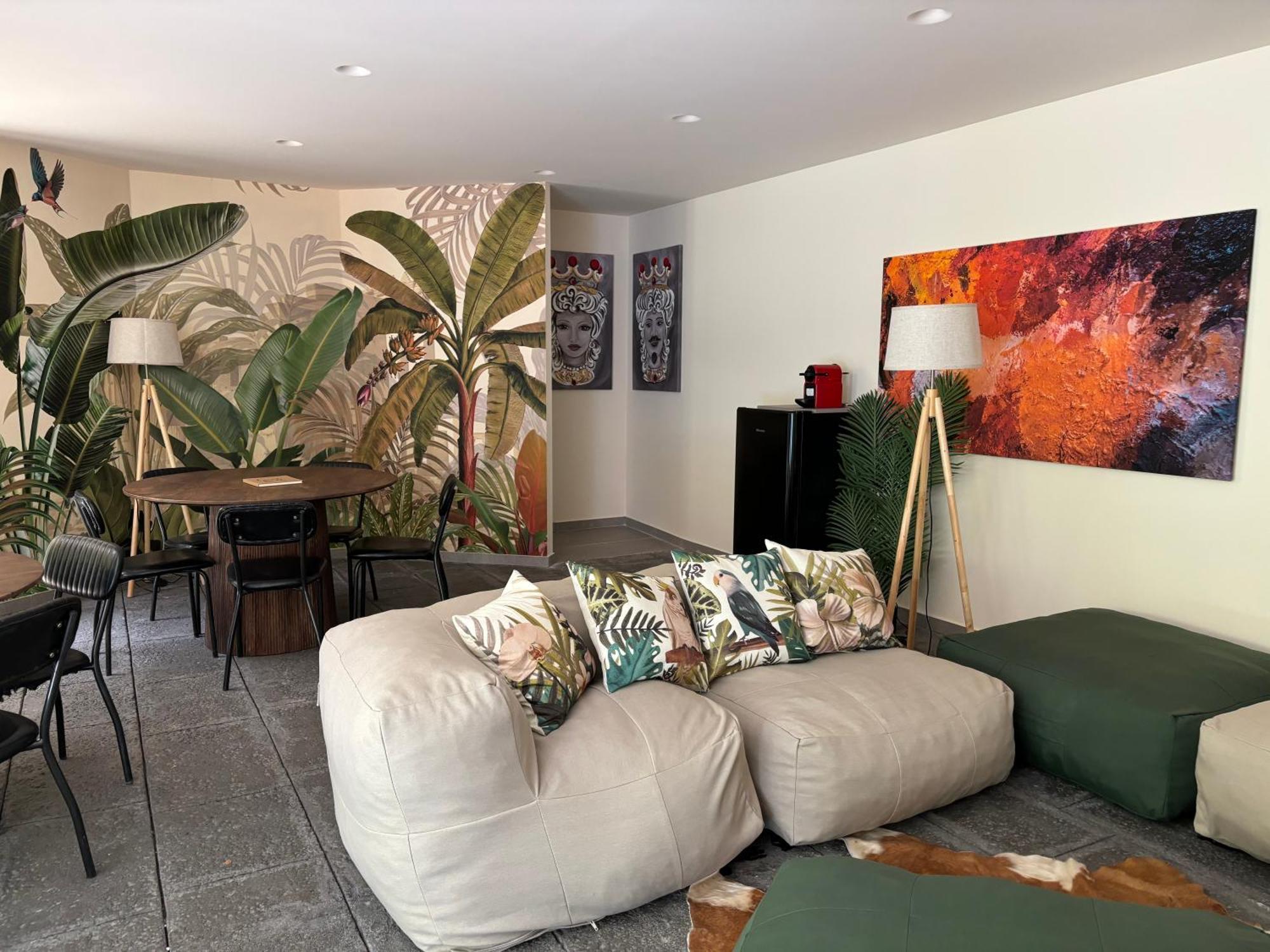 Delightful Relaxing Home With Heated Pool Near Catania, Taormina, The Sea And Mount Etna 加里 外观 照片